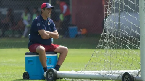 El entrenador fue consultado por el directivo de la posible baja por lesión de Eduardo "Chofis" López