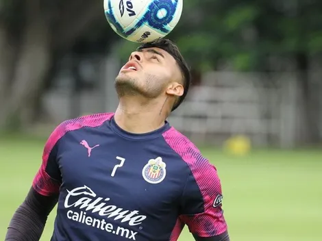 Alexis Vega se lesiona calentando en el intermedio