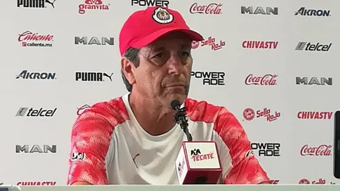 El entrenador rojiblanco aseguró que los árbitros se sienten presionados por la supervisión del VAR