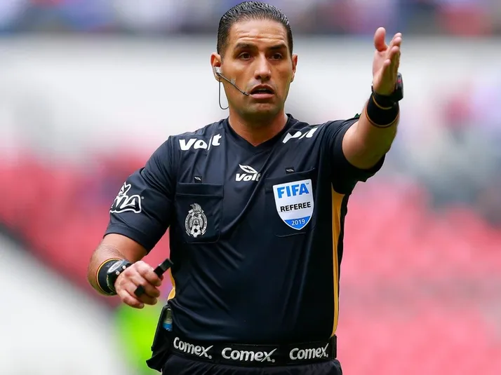 García Orozco pitará el Chivas vs Necaxa