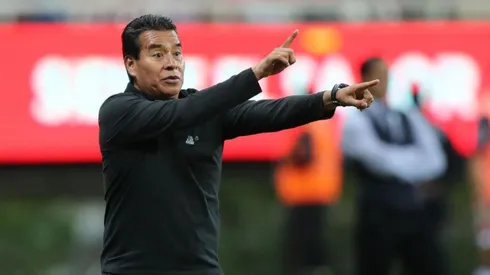 Alberto Coyote en el encuentro ante Lobos BUAP.