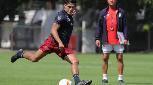 El defensor rojiblanco compartió con los seguidores tras la sesión vespertina de este lunes