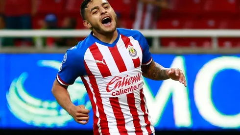 Los dos goles de Vega y su desempeño en el cierre del partido causaron la duda en el entrenador