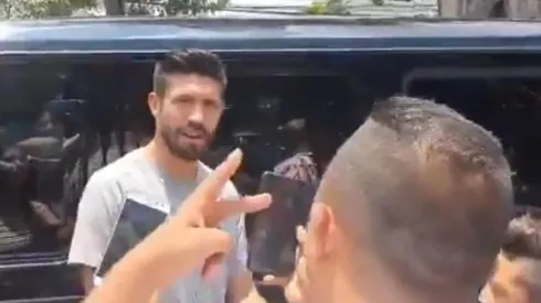 Peralta se entregó a sus aficionados tras el entrenamiento del miércoles