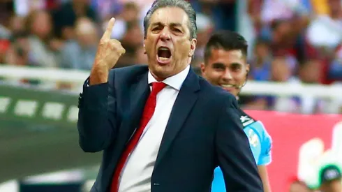 El entrenador del Rebaño Sagrado explicó el encontronazo que tuvo con el francés Gignac