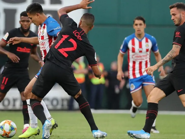Portada de Cancha destacó el orden defensivo