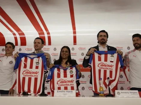 Chivas de Guadalajara presenta a Caliente como patrocinante