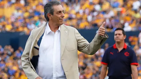 Tomás Boy en el partido ante Tigres.