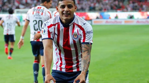 El delantero de las Chivas hizo la comparación en un video especial para la International Champions Cup