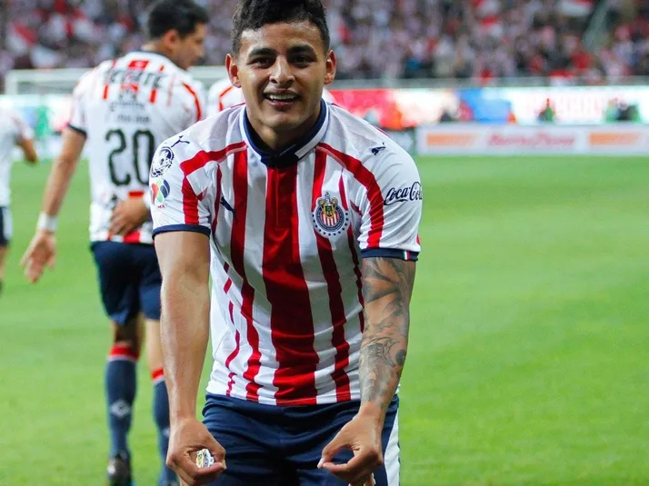 La comparación que Alexis Vega hizo y le valió un trolleo épico