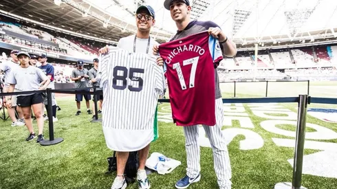 Chicharito fue a apoyar a los Yankees en Londres