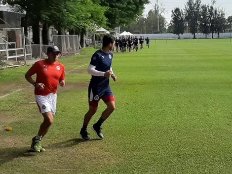 Oswaldo Alanís se entrena separado del grupo en Chivas