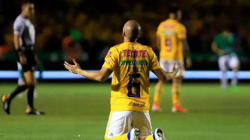 Jorge Torres Nilo en el partido de Tigres.