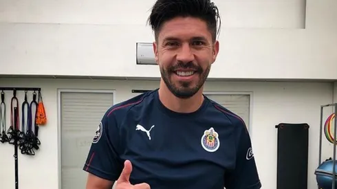 La primera foto de Oribe Peralta con los colores de Chivas