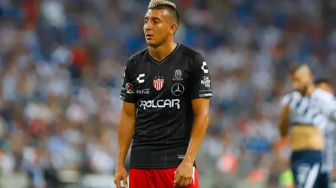 Daniel Álvarez en el partido de Necaxa.