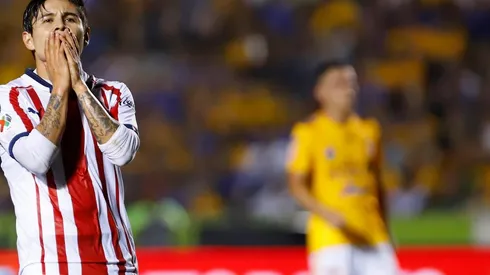 Tomás Boy convenció a Chofis de seguir en Chivas