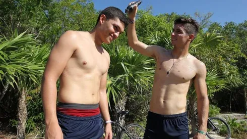 Novatada para los chavos en Cancún