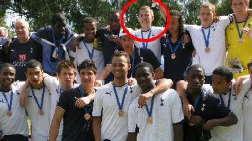 El poderoso atacante del Tottenham jugó la Chivas Cup 2009 y le marcó un gol a los rojiblancos