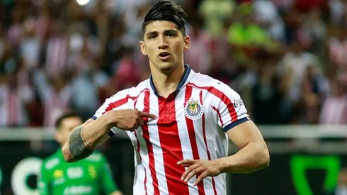 Alan Pulido en el partido ante León.