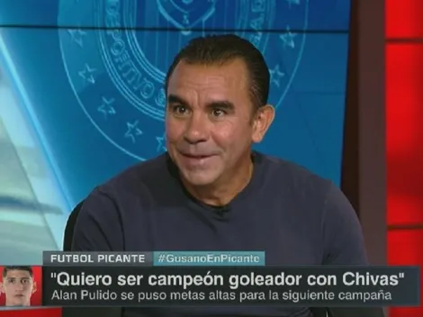 "Es centro delantero, pero no sabe jugar como centro delantero"