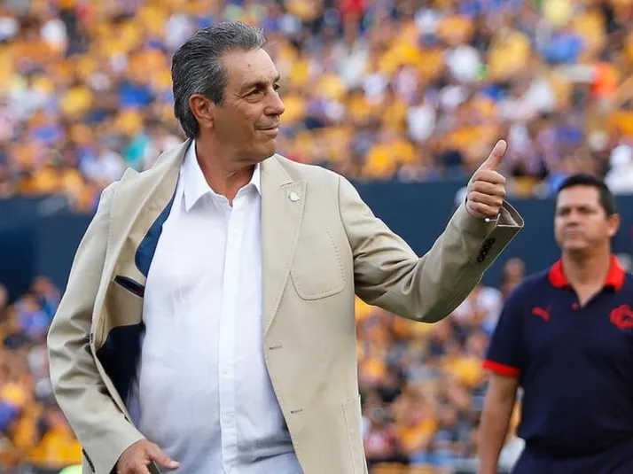 Tomás Boy modificó su cuerpo técnico y sumó a dos personas