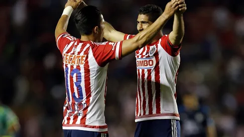 Carlos Salcedo reconoció el valor del ex capitán Jair Pereira dentro del club rojiblanco