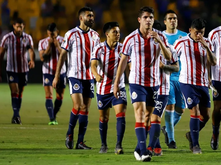 Chivas tiene millonaria deuda con el SAT