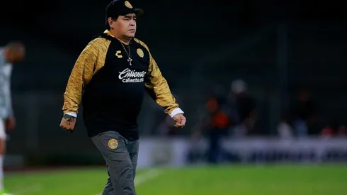 Diego Maradona enfrentando a Pumas en Copa MX.