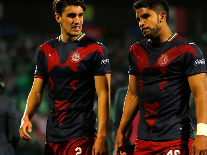 ¿Cuál sería el futuro de "Chofis", Ponce y Van Rankin en Chivas?