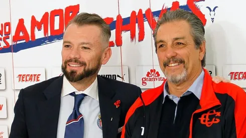 Higuera junto a Boy en la presentación como entrenador del club.