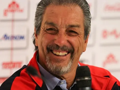 Dale una mano a Tomás Boy y arma el once de Chivas