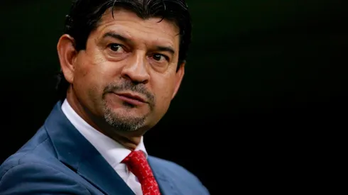 El ex entrenador rojiblanco reconoció que debió manejar casos de indisciplina en el Rebaño