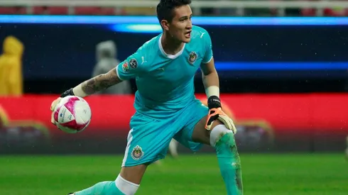 Raúl Gudiño va de titular en el México vs Paraguay