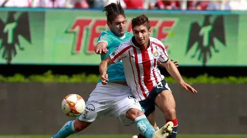 Chivas frente a Querétaro en el AKRON.