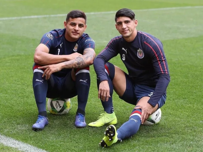 La dupla ofensiva de Chivas está de aniversario