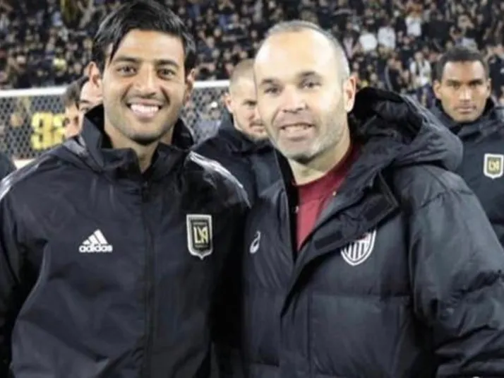 La insólita petición del DT de Los Ángeles a Carlos Vela
