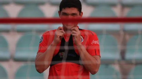 Chevy Martínez podría hacer hoy su debut con el primer equipo de Chivas.