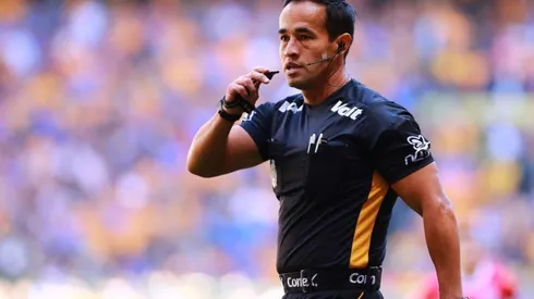 Jorge Isaac Rojas será el responsable de dirigir el Clásico Tapatío en el Estadio Akron