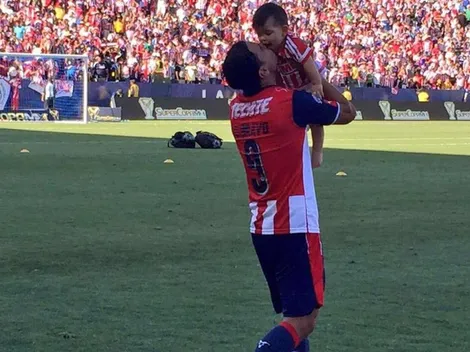 "Dale Rebaño": el hijo de Omar Bravo alienta a las Chivas