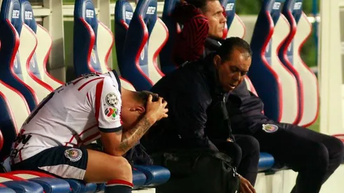 Chofis López no viajo a CDMX producto de un quiste meniscal.