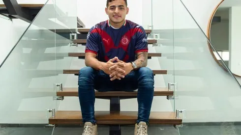 Alexis Vega posó para el importante medio impreso. (Foto: Diario Récord)