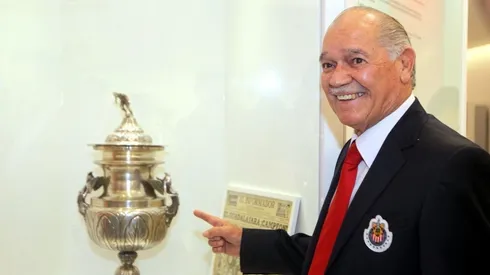 Chivas recordó el aniversario luctuoso de Chava Reyes.