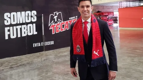 Jesús Molina ya es oficialmente refuerzo de Chivas.