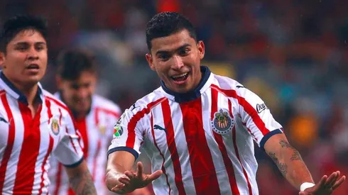 Chivas ganó cerca de 4 millones de dólares con la venta de Orbelín Pineda.