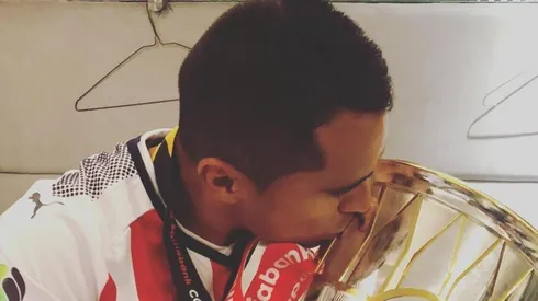 Aris Hernández se despidió del Guadalajara.