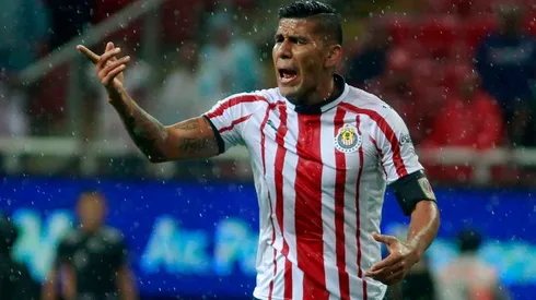 Carlos Salcido durante un partido del Torneo Apertura. (Foto: Jam Media)