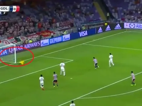 VÍDEO: La última oportunidad de Chivas en la primera mitad