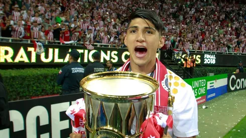 Alan Pulido está nominado al mejor jugador del año en Concacaf.