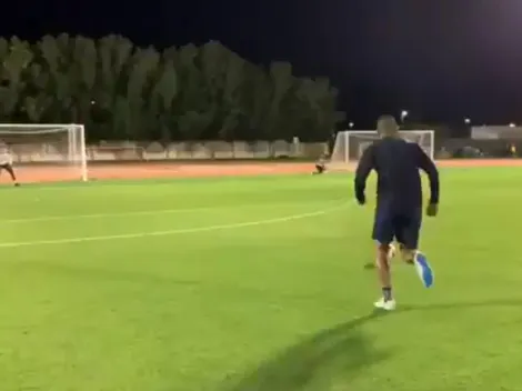 Impresionante: Salcido la rompe con los tiros libres