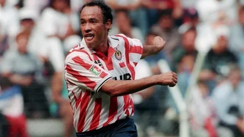 El ex delantero defendió nuestra playera por dos años